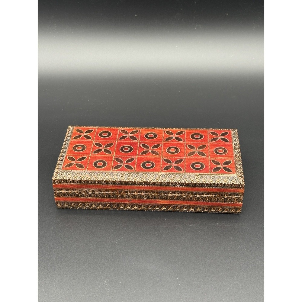 Vintage Steinbach Volkskunst Hand-Carved Wood Trinket / Jewelry Box